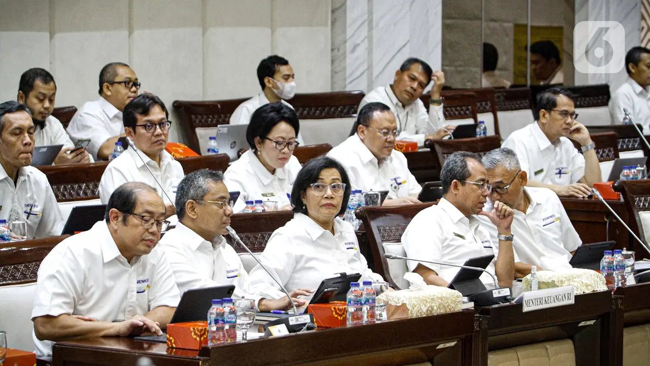 Bersama DPR, Sri Mulyani Bahas Anggaran Kemenkeu 2024