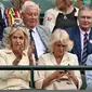 Ratu Camilla menghadiri pertandingan Wimbledon 2024 pada Rabu, 10 Juli 2024. (dok. ANDREJ ISAKOVIC / AFP)