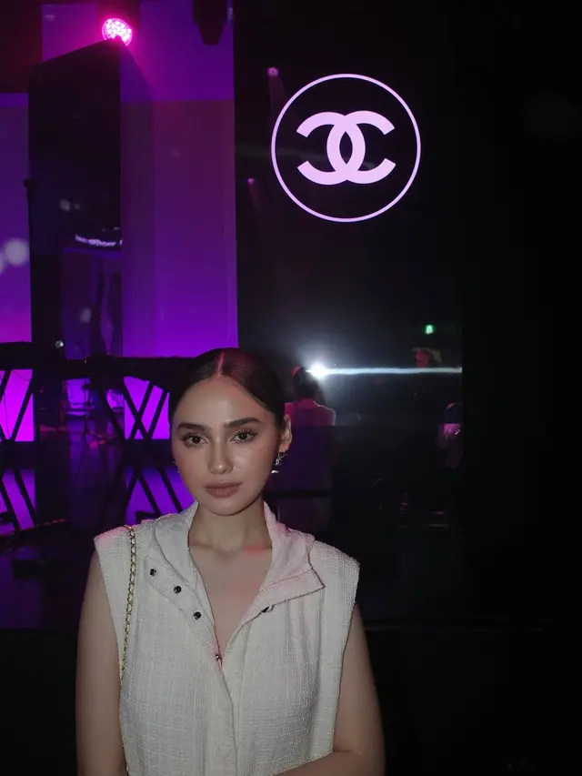 Gaya Elegan dan Clean Syifa Hadju Hadiri Acara Peluncuran Parfum Terbaru Chanel di Tokyo