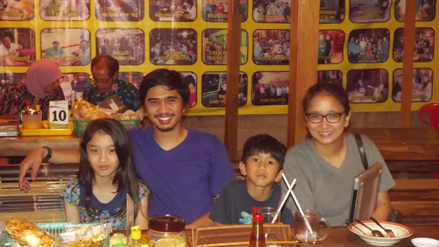 Kesederhanaan Duta Sheila On 7