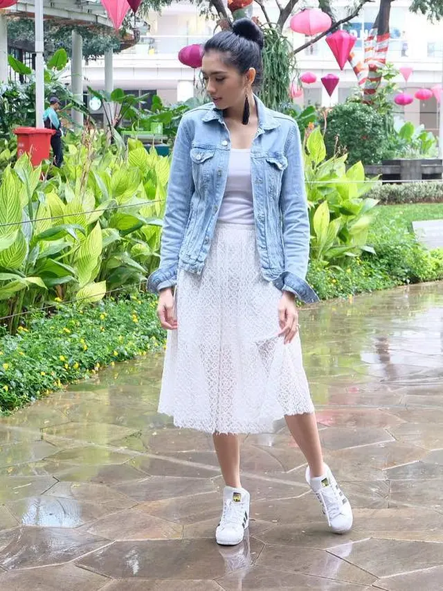 [Bintang] Angel Karamoy