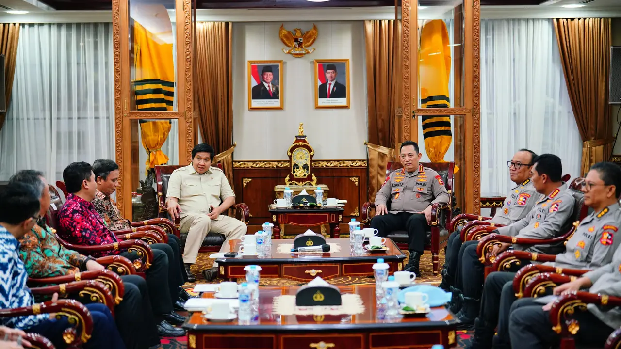 Menteri Perumahan dan Kawasan Permukiman (PKP) Maruarar Sirait bertandang ke Mabes Polri, Jumat (10/1/2025). Kehadiran Maruarar untuk melakukan audiensi dengan Kapolri, Jendral Listyo Sigit Prabowo (Istimewa)