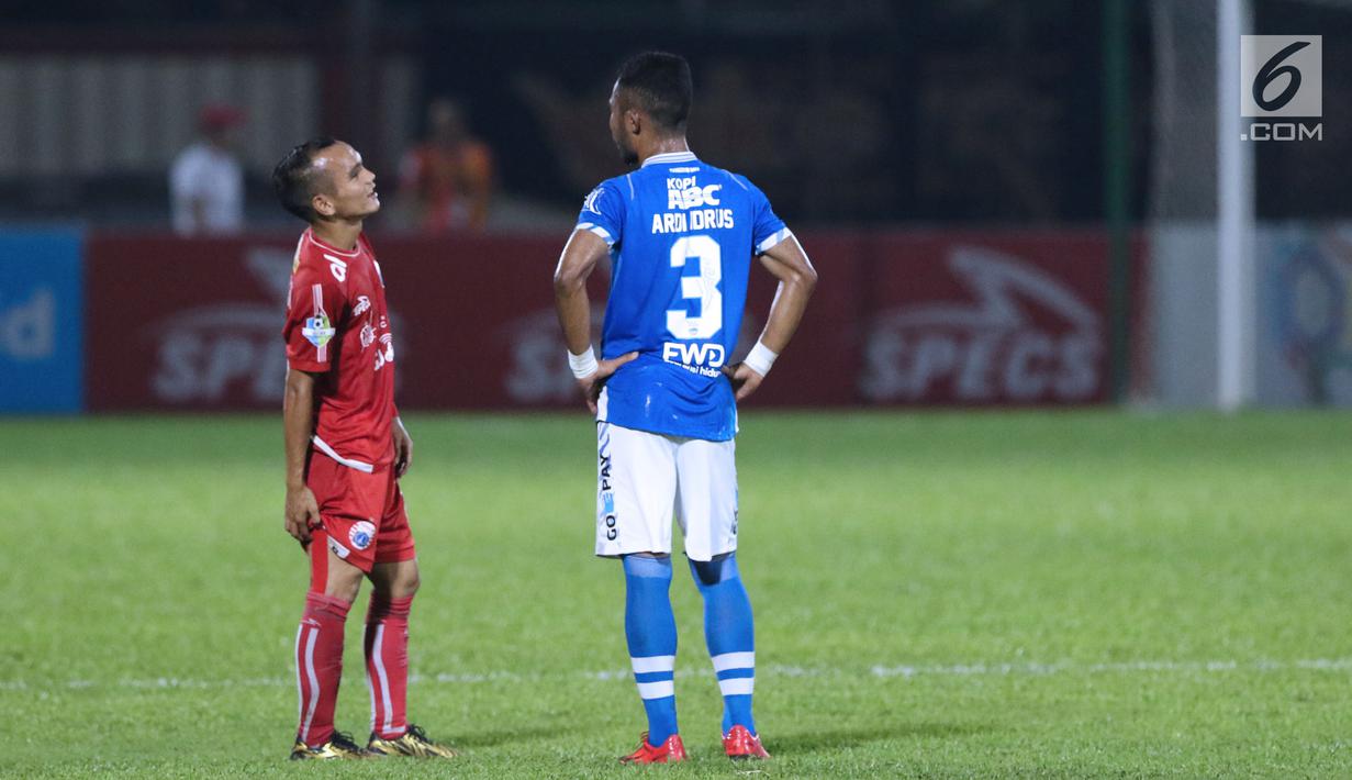 Foto Momen Persahabatan Di Laga Persija Vs Persib Bola Liputan6 Com