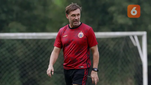 Foto: Persija Jakarta Matangkan Taktik Jelang Bergulirnya Liga 1 Musim 2022 / 2023