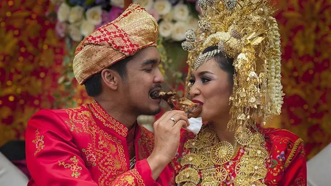 [Bintang] Mario Irwinsyah dan Ratu Anandita
