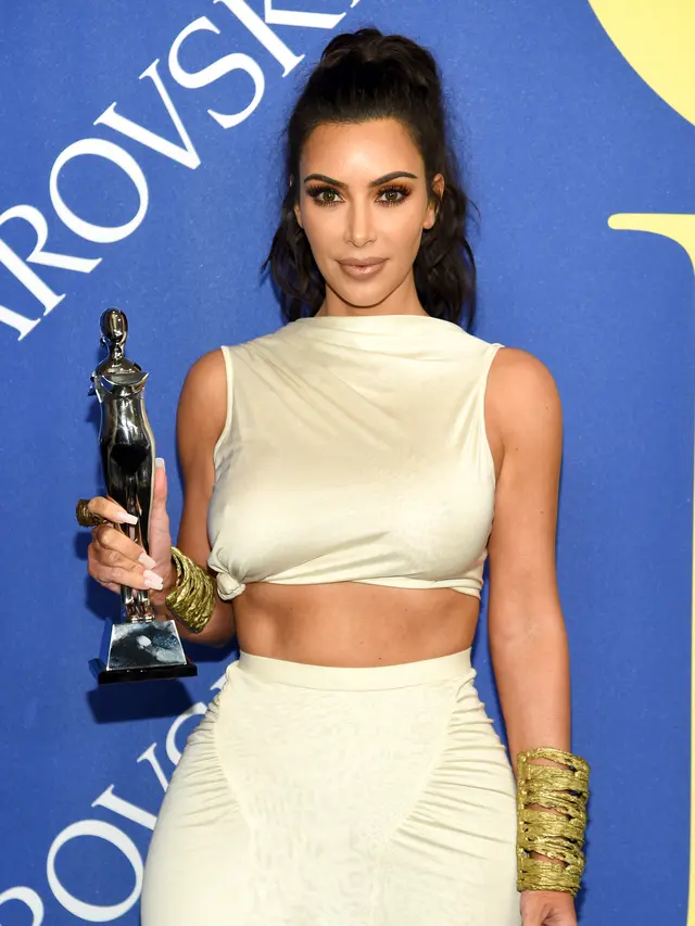 [Bintang] Kim Kardashian