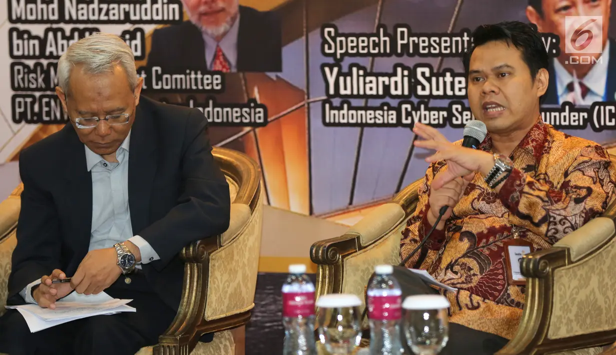 Pimpinan Lazizmu, Rizaludin Kurniawan memberikan paparan pada seminar bertajuk Membangun Ekosistem Teknologi Digital dengan Infrastruktur Pembayaran Global Syariah di Indonesia, Jakarta, Rabu (8/8). (Liputan6.com)
