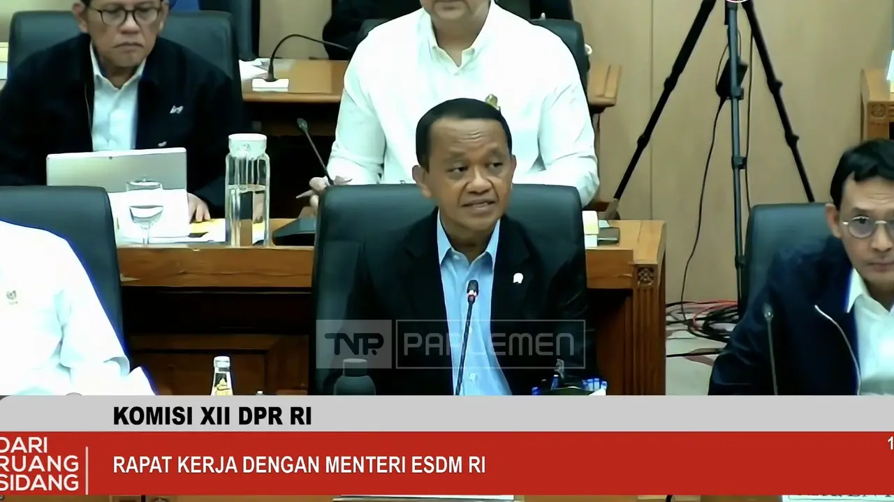 Bahlil Ungkap Alokasi Minyak Tanah Naik pada 2027: Indonesia Timur Masih Butuh