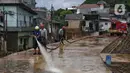 Banjir akibat luapan Kali Ciliwung yang melintas di sekitar permukiman mereka. (Liputan6.com/Angga Yuniar)