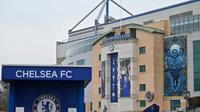 Pemandangan umum menunjukkan stadion Stamford Bridge milik Chelsea di London pada 3 Maret 2022. (JUSTIN TALLIS/AFP)