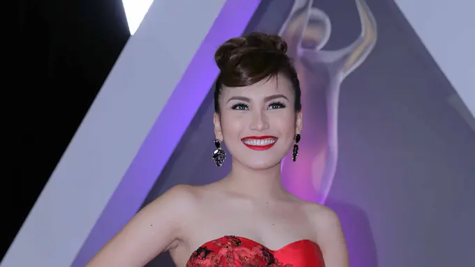 [Bintang] Ayu Ting Ting