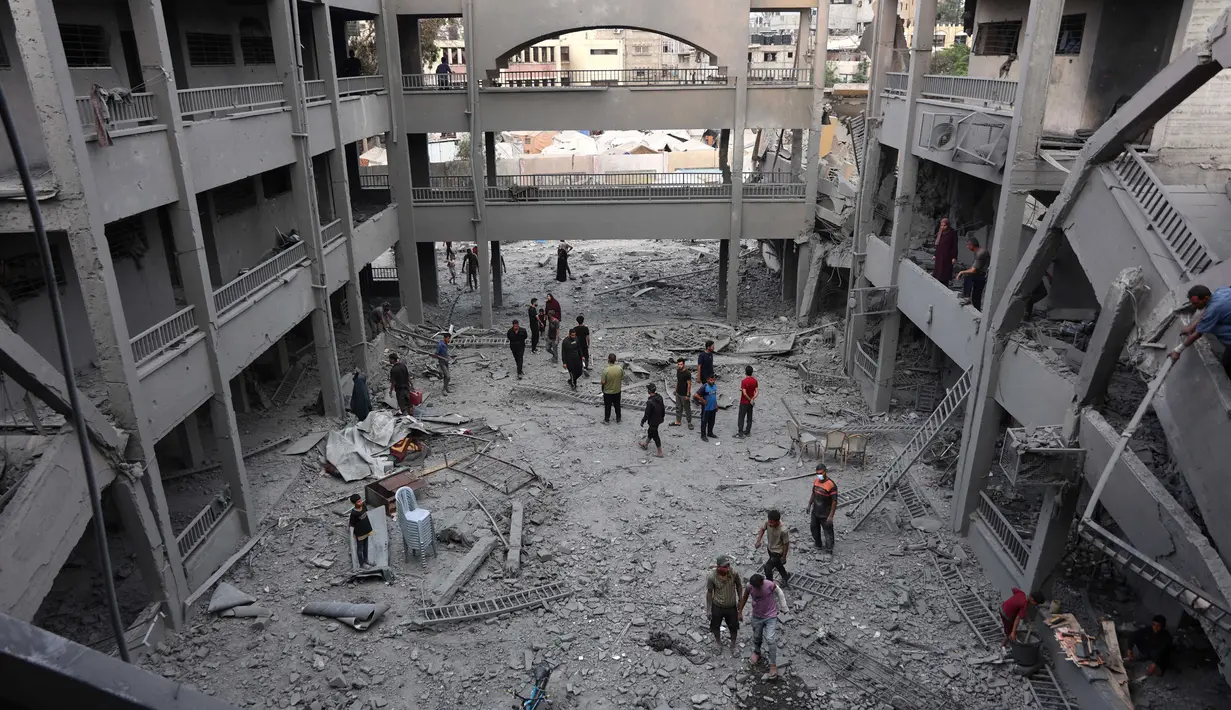 Pihak UNRWA menyayangkan perang yang dilancarkan Israel di Jalur Gaza telah membuat anak-anak Palestina kehilangan tempat tinggal, mengalami trauma mendalam, dan terputus dari akses pendidikan. (Omar AL-QATTAA/AFP)