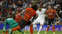Striker Real Madrid Karim Benzema berhasil menjebol gawang Shakhtar Donetsk di laga Grup A Liga Champions (Reuters) 