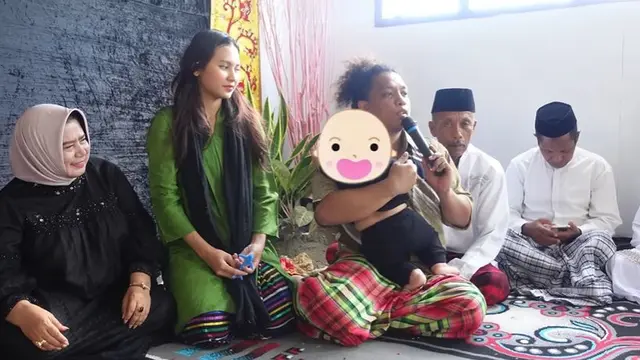 6 Momen Akikah Anak Indah Permatasari, Sederhana di Kampung Halaman Arie Kriting