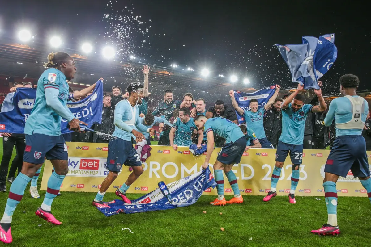 Burnley Promosi ke Premier League 2023/2024