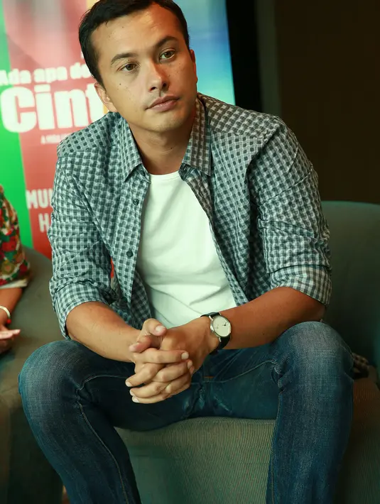 Pemeran Utama Pria Terbaik dalam Festival Film Indonesia 2005 lewat film Gie ini juga mengaku sangat senang bisa kembali bermain dalam film yang melambungkan namanya tersebut. (Galih W. Satria/Bintang.com)