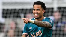 Pemain Bournemouth, Justin Kluivert, menampilkan performa impresif saat melawan Newcastle United dalam lanjutan Liga Inggris 2024/2025, Sabtu (18/1/2025). (Oli SCARFF / AFP)