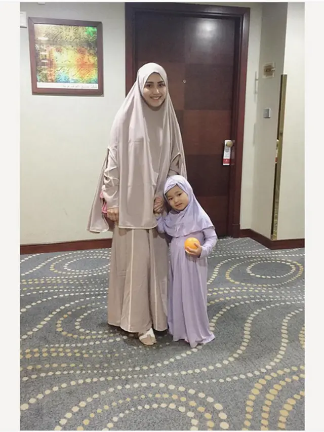 [Bintang] Ayu Ting Ting