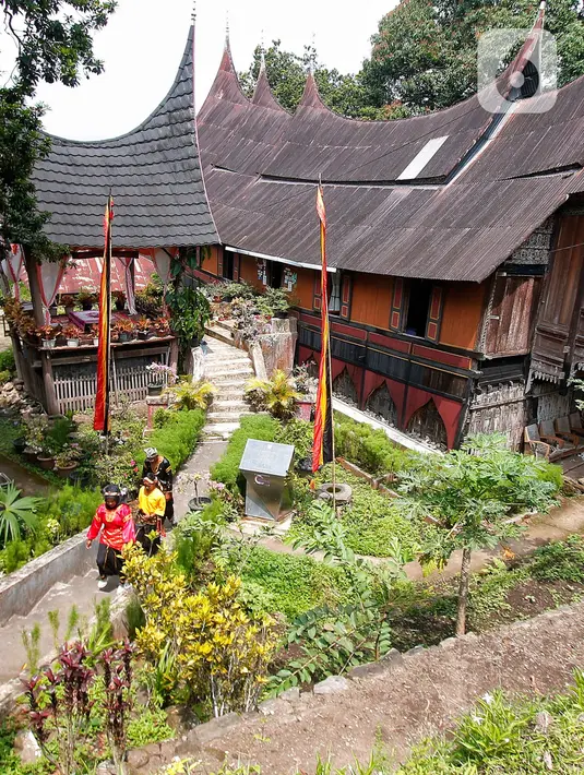 Untuk menuju ke tempat ini diperkirakan menempuh perjalanan dari Bandara Internasional Minangkabau lebih kurang 2 jam perjalanan. (Liputan6/Angga Yuniar)