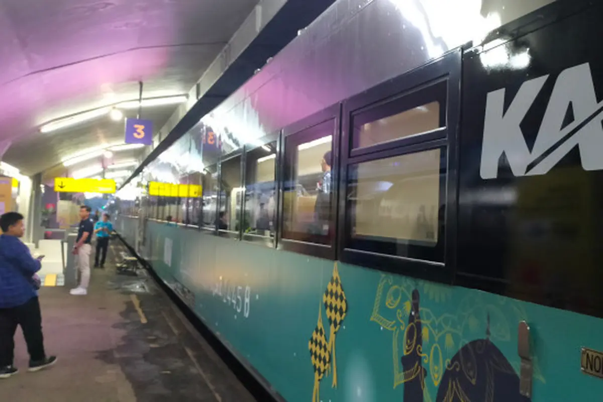 KA Majapahit Generasi Baru Relasi Malang Jakarta-Mulai Beroperasi