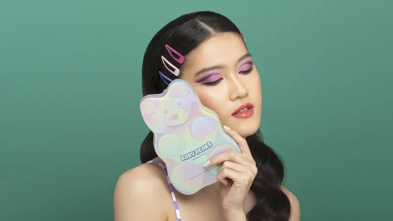 Dear Me Beauty dan Yupi Berkolaborasi Ciptakan Palet Eye Shadow, Aman Pula untuk Anak-Anak