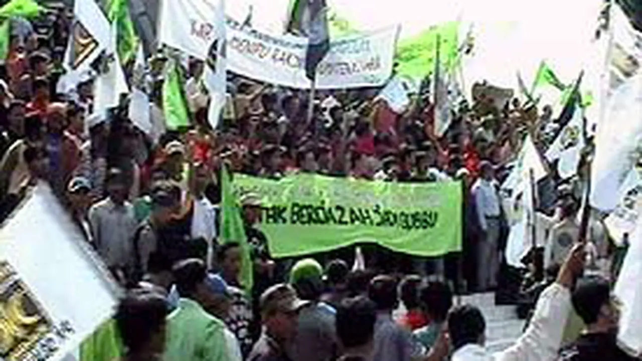 141205cdemo-mahasiswa.jpg