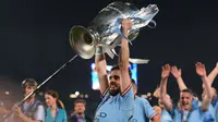 Gelandang Manchester City, Bernardo Silva, membantu timnya menorehkan treble winner pada musim ini. (AFP/FRANCK FIFE)
