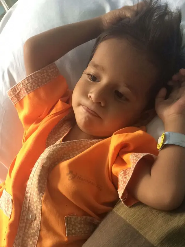 [Bintang] Sakit Ileus Melena Bocah Asdkn Butuh Bantuan dari Netizen