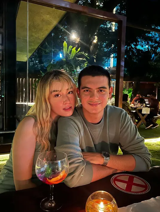 Ciccio yang memiliki nama asli Massimiliano Manassero diketahui sudah lama berpacaran dengan Natasha Ryder, aktris dan model yang juga merupakan adik dari Kimberly Ryder. (Instagram/natasharyder)