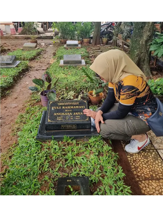 6 Potret Terbaru Ibunda Julia Perez, Alami Perdarahan Otak karena Ditabrak Motor