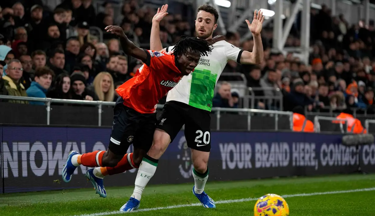 Mereka menekan pertahanan Luton Town hampir di sepanjang laga. (Alastair Grant)