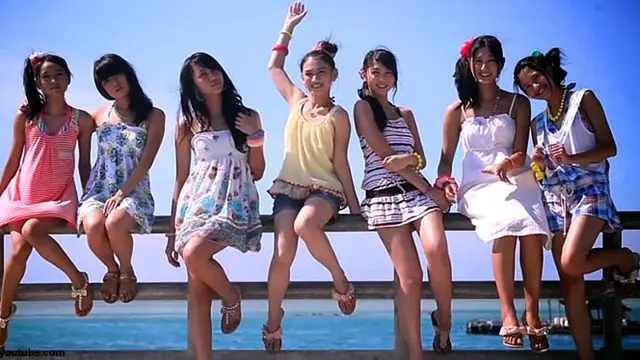 jkt-48-130704a.jpg