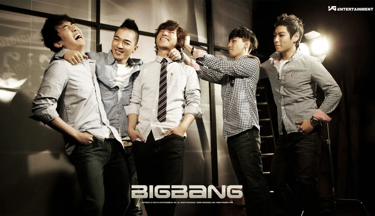 Akan tetapi kesuksesan lagu Flower Road malah membuat T.O.P BigBang tersandung masalah. Seperti dilansir Naver, Idol berwajah tampan ini dianggap menyalahi aturan karena merilis saat wajib militer. (Foto: kpopkollective.com)