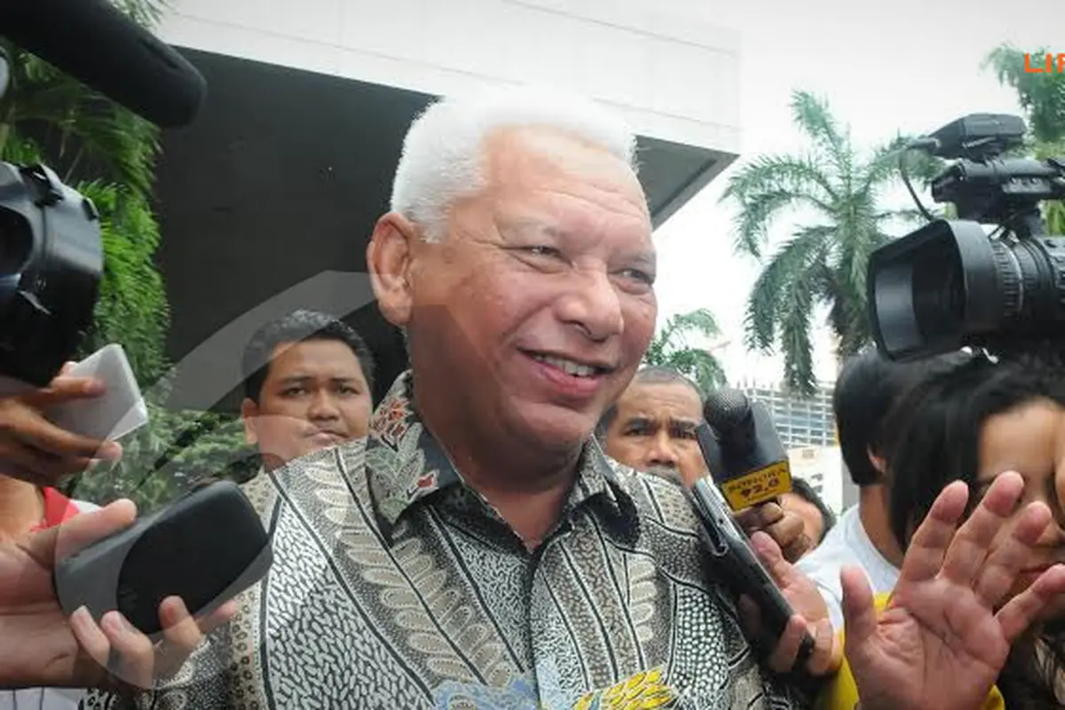 3-awang-140207b.jpg