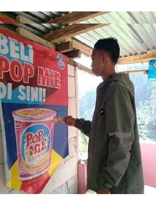 Kelakuan Nyeleneh Orang Saat Beli Makanan Ini Bikin Tepuk Jidat