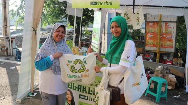 Tolak Linu "Ayo Peduli Lingkungan" Datangi Pasar Cijantung