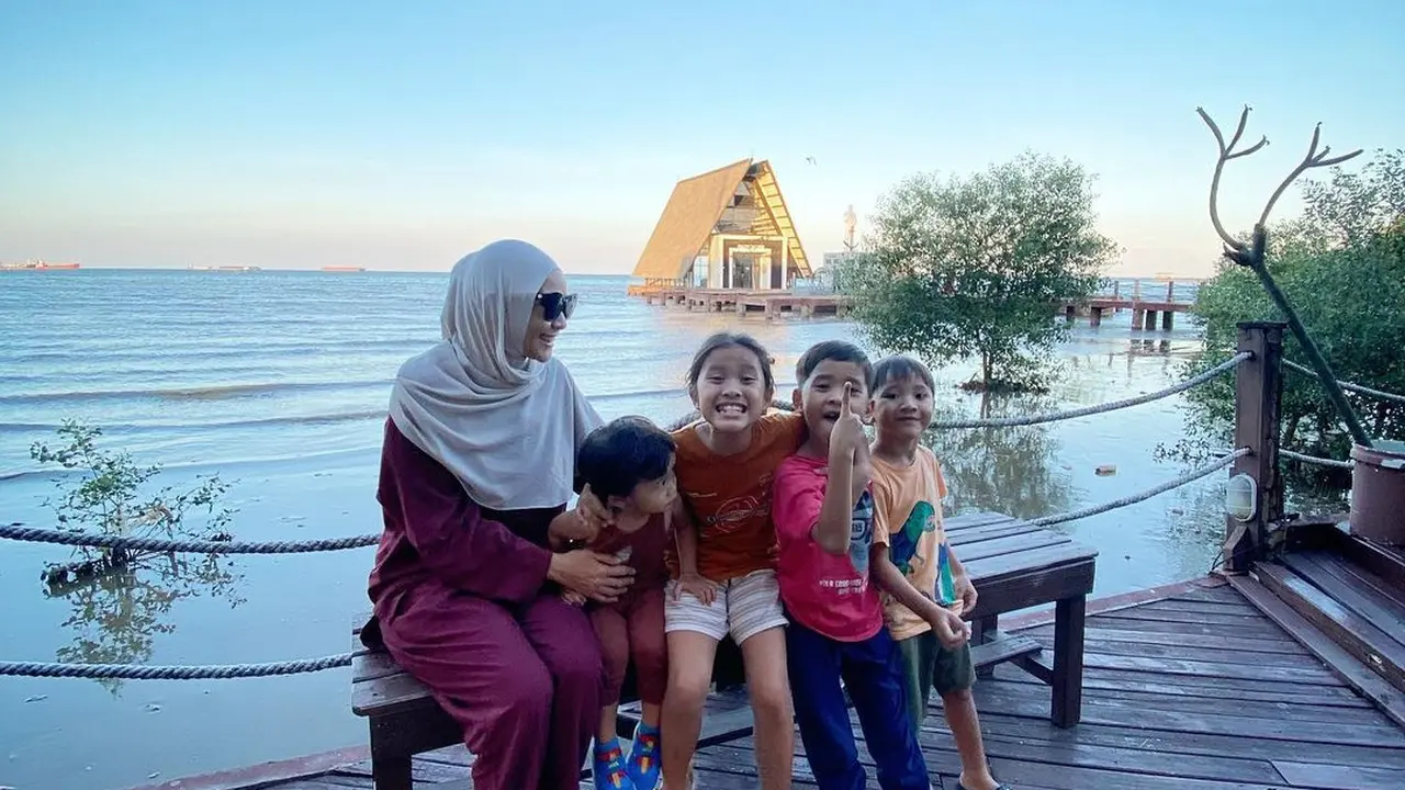 Zaskia Adya Mecca liburan singkat di Cirebon (Instagram/zaskiaadyamecca)