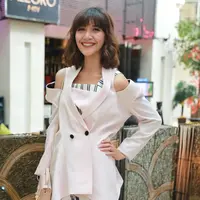 Jarang terlihat di depan publik, namun Sheila Dara dan Vidi Aldiano terlihat sebagai pasangan yang ideal bagi masyarakat. Meski hingga kini belum juga terdengar kabar soal kelanjutan hubungan mereka ke arah pernikahan. (Adrian Putra/Bintang.com)