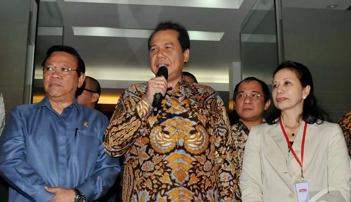Tim transisi Jokowi-JK temui Menteri Koordinator Perekonomian Chairul Tanjung, Jakarta (10/9/2014) (Liputan6.com/Johan Tallo)