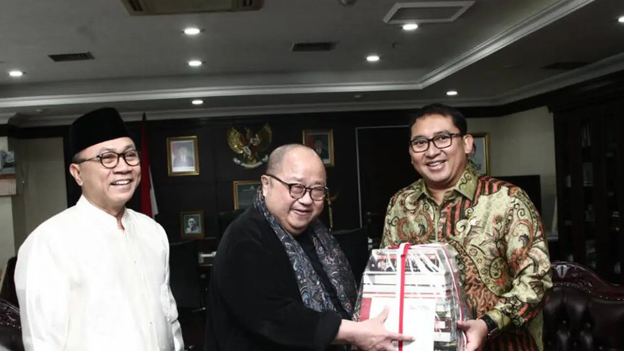 Ketua MPR Zulkifli Hasan mendukung penuh keberadaan MURI maupun lembaga pencatat rekor se ASEAN.