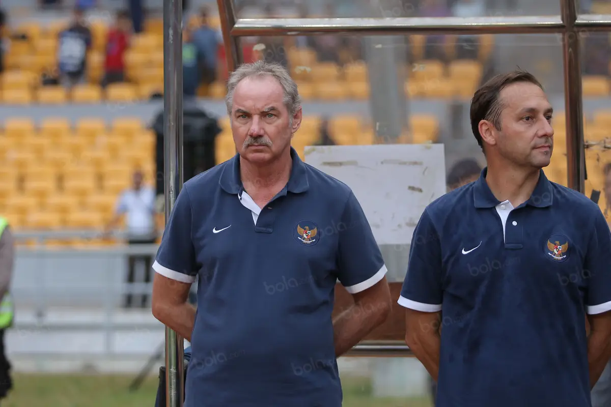 Alfred Riedl dan Wolfgang Pikal