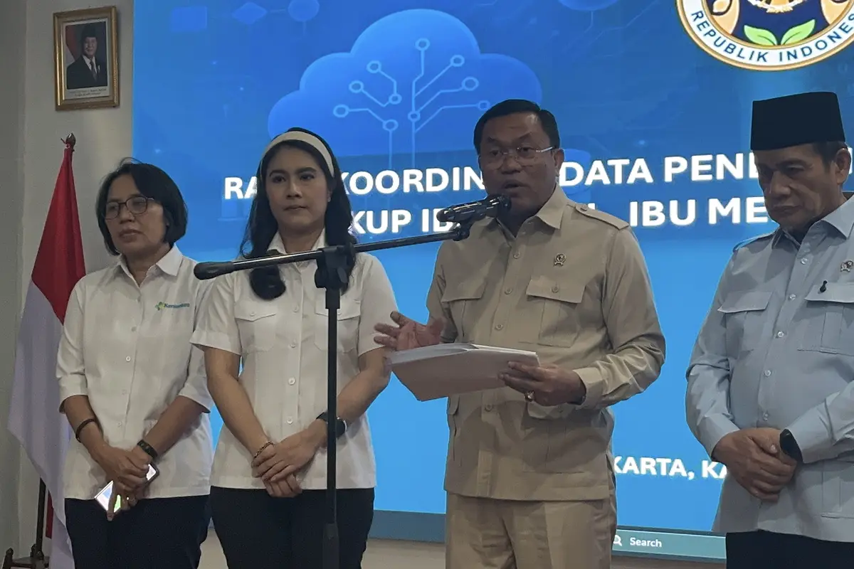 Wakil Kepala BGN Bidang Operasional Pemenuhan Gizi, Sony Sonjaya usai rapat koordinasi penyelarasan data di Gedung BGN, Kebon Sirih, Jakarta Pusat, Kamis (23/4/2026). (Liputan6.com/Winda Nelfira)