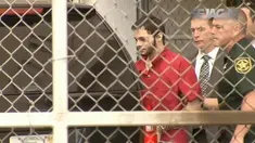 Sidang Esteban Santiago penembak di bandara, kabinet Trump disetujui hingga alat penghangat untuk hewan 