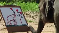 Gajah Pintar Bisa Melukis