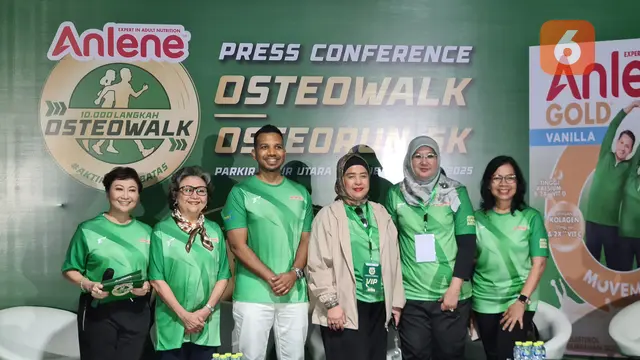 dr. Siti Nadia Tarmizi, M.Epid dan DR. dr. Tirza Z. Tamin, Sp.KFR (K) dalam press conference Anlene OsteoWalk dan OsteoRun 5K, Jakarta Pusat, Minggu (16/11/2025).
