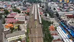 Foto dari udara memperlihatkan suasana di Stasiun Tangerang, Kota Tangerang, Banten, Senin (16/9/2024). (merdeka.com/Arie Basuki)