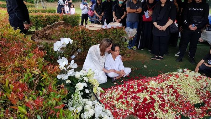 6 Potret Tumbuh Kembang Noah Sinclair, dari Bayi hingga Beranjak Remaja (sumber: KapanLagi.com)