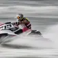 Atlet jetski Indonesia, Aero Sutan Aswar, saat beraksi pada Asian Games di Ancol, Jakarta, Kamis (23/8/2018). Aero Aswar finish kedua dengan jumlah poin 53. (Bola.com/Vitalis Yogi Trisna)