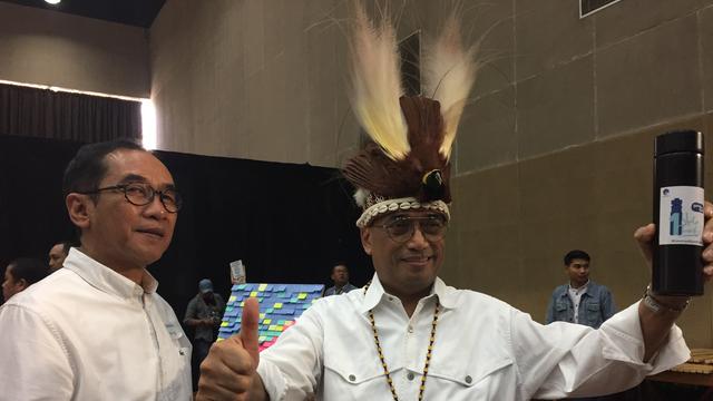 Pemain bas Elek Yo Band, Budi Karya Sumadi, menjelaskan band-nya membawakan 4 lagu.