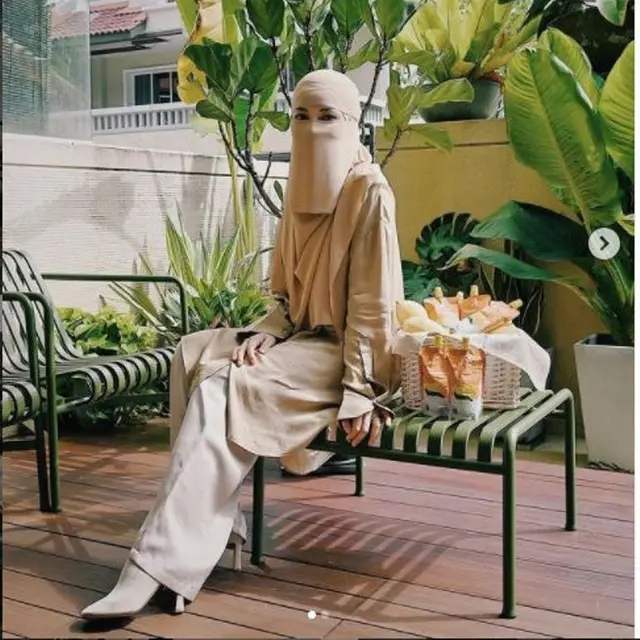 Sosok Neelofa, Perempuan Bercadar yang Masuk Daftar Bintang Paling Berpengaruh di Internet